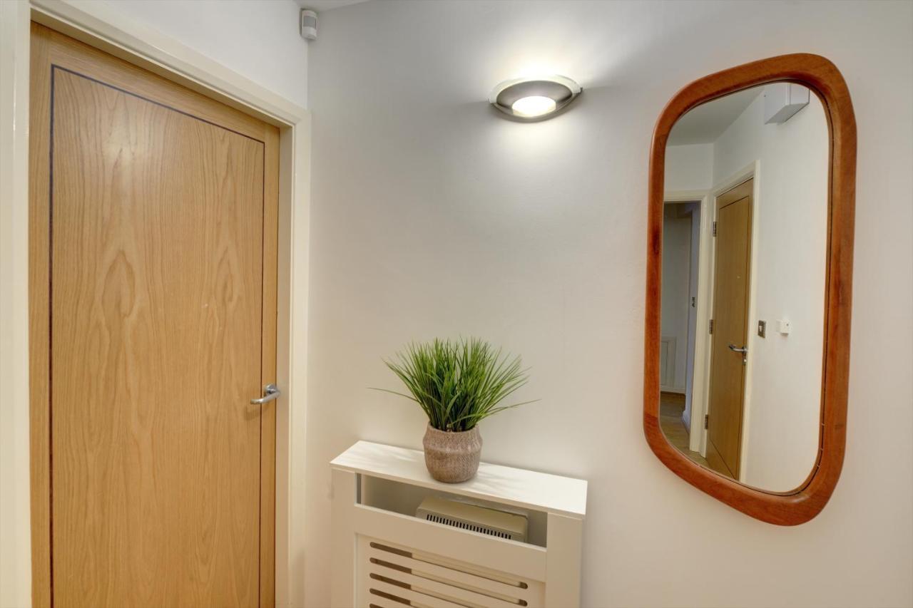 City Centre, 2 Bedroom, Secured Parking, 3 King Bed, Wifi Sleep 6 Guest Comfortable On Three King Size Beds, Jewellery Quarter , Birmingham City Centre , Allocated Secured Parking Buitenkant foto