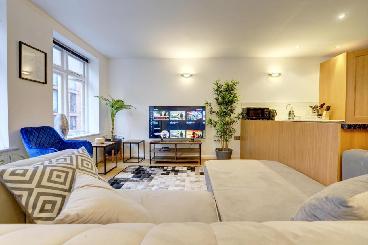 City Centre, 2 Bedroom, Secured Parking, 3 King Bed, Wifi Sleep 6 Guest Comfortable On Three King Size Beds, Jewellery Quarter , Birmingham City Centre , Allocated Secured Parking Buitenkant foto