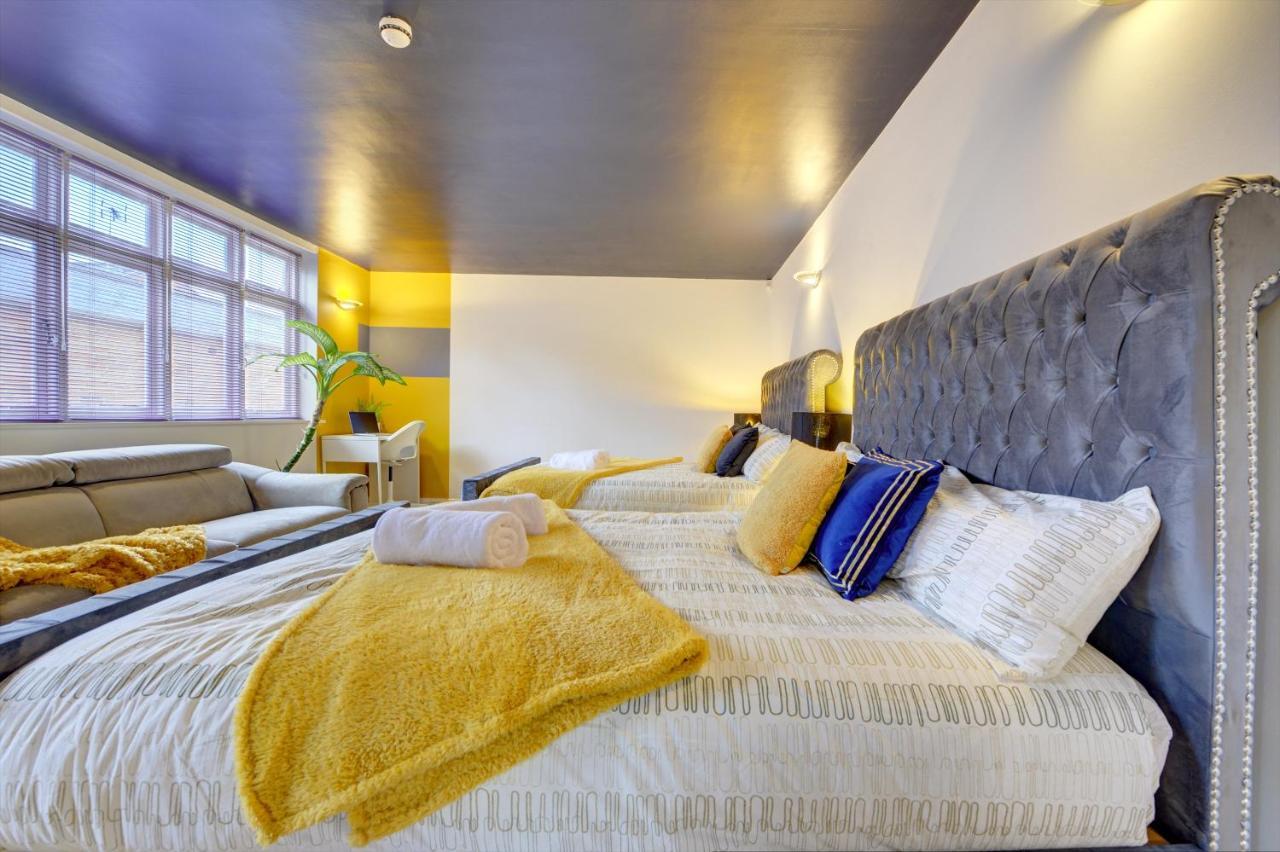 City Centre, 2 Bedroom, Secured Parking, 3 King Bed, Wifi Sleep 6 Guest Comfortable On Three King Size Beds, Jewellery Quarter , Birmingham City Centre , Allocated Secured Parking Buitenkant foto