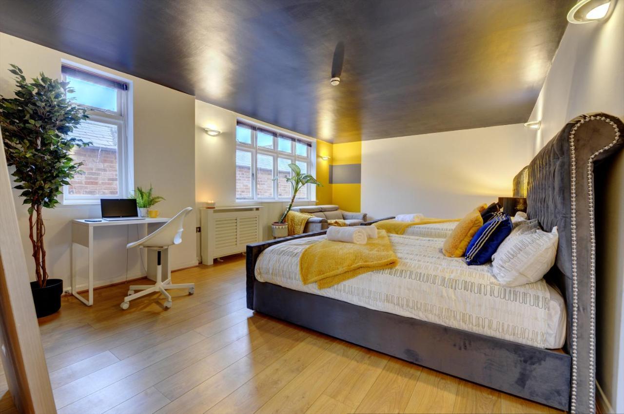 City Centre, 2 Bedroom, Secured Parking, 3 King Bed, Wifi Sleep 6 Guest Comfortable On Three King Size Beds, Jewellery Quarter , Birmingham City Centre , Allocated Secured Parking Buitenkant foto