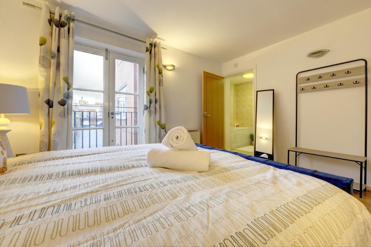City Centre, 2 Bedroom, Secured Parking, 3 King Bed, Wifi Sleep 6 Guest Comfortable On Three King Size Beds, Jewellery Quarter , Birmingham City Centre , Allocated Secured Parking Buitenkant foto