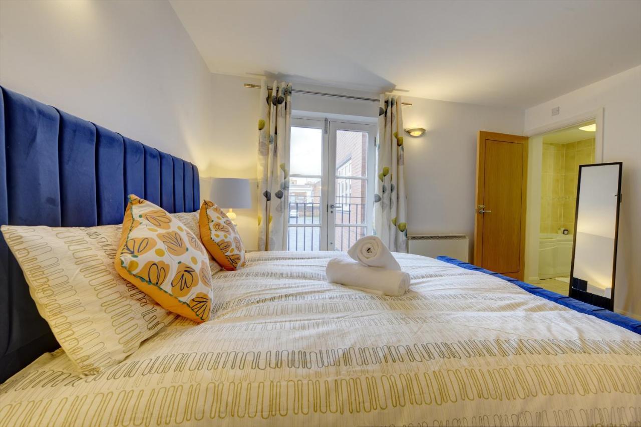 City Centre, 2 Bedroom, Secured Parking, 3 King Bed, Wifi Sleep 6 Guest Comfortable On Three King Size Beds, Jewellery Quarter , Birmingham City Centre , Allocated Secured Parking Buitenkant foto