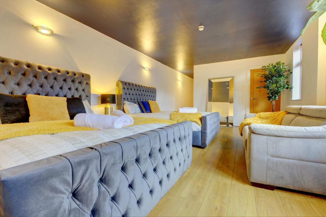 City Centre, 2 Bedroom, Secured Parking, 3 King Bed, Wifi Sleep 6 Guest Comfortable On Three King Size Beds, Jewellery Quarter , Birmingham City Centre , Allocated Secured Parking Buitenkant foto