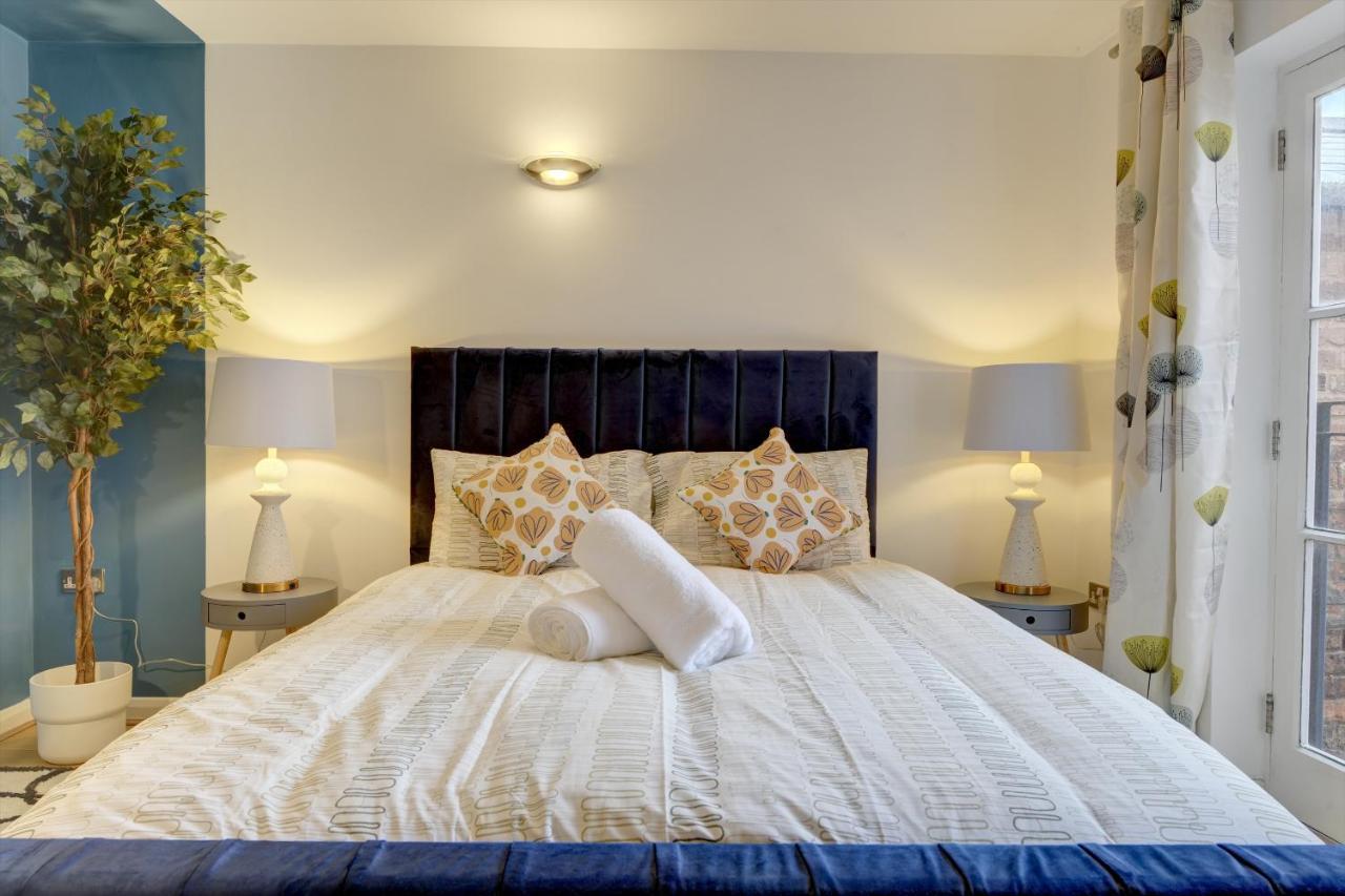 City Centre, 2 Bedroom, Secured Parking, 3 King Bed, Wifi Sleep 6 Guest Comfortable On Three King Size Beds, Jewellery Quarter , Birmingham City Centre , Allocated Secured Parking Buitenkant foto