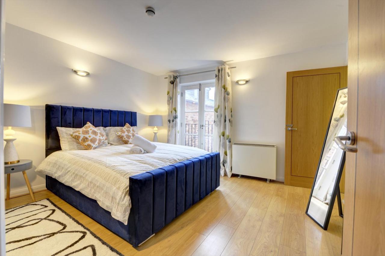 City Centre, 2 Bedroom, Secured Parking, 3 King Bed, Wifi Sleep 6 Guest Comfortable On Three King Size Beds, Jewellery Quarter , Birmingham City Centre , Allocated Secured Parking Buitenkant foto