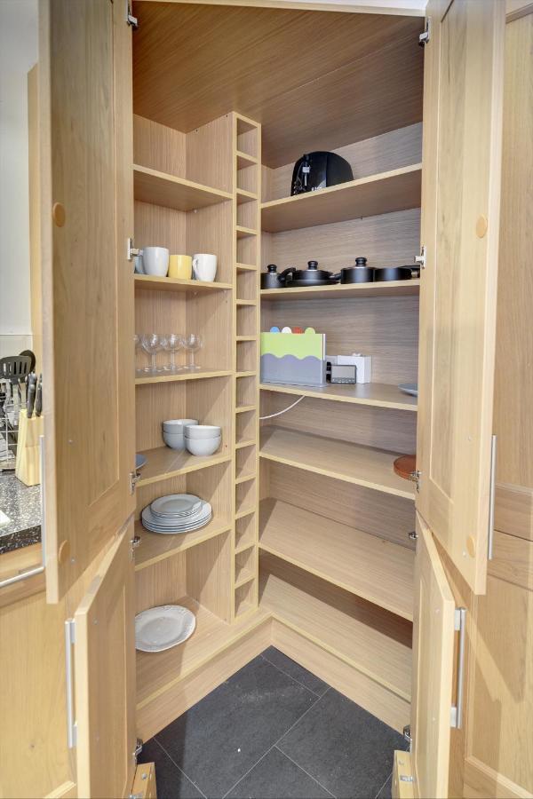City Centre, 2 Bedroom, Secured Parking, 3 King Bed, Wifi Sleep 6 Guest Comfortable On Three King Size Beds, Jewellery Quarter , Birmingham City Centre , Allocated Secured Parking Buitenkant foto
