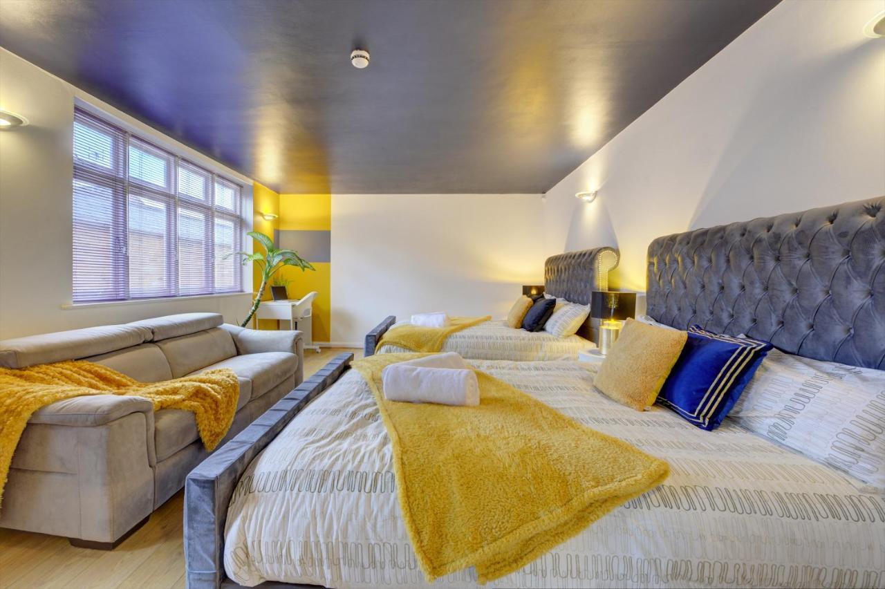 City Centre, 2 Bedroom, Secured Parking, 3 King Bed, Wifi Sleep 6 Guest Comfortable On Three King Size Beds, Jewellery Quarter , Birmingham City Centre , Allocated Secured Parking Buitenkant foto