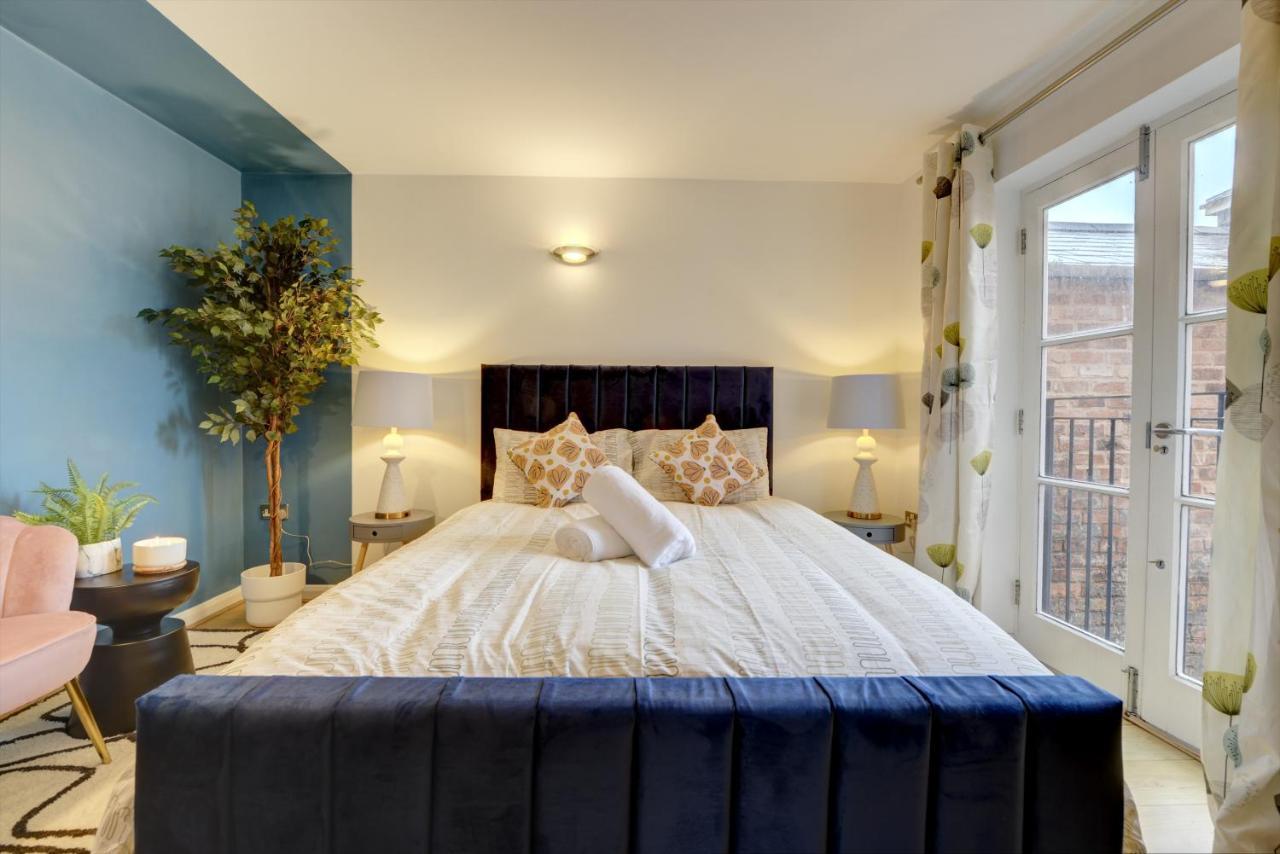 City Centre, 2 Bedroom, Secured Parking, 3 King Bed, Wifi Sleep 6 Guest Comfortable On Three King Size Beds, Jewellery Quarter , Birmingham City Centre , Allocated Secured Parking Buitenkant foto