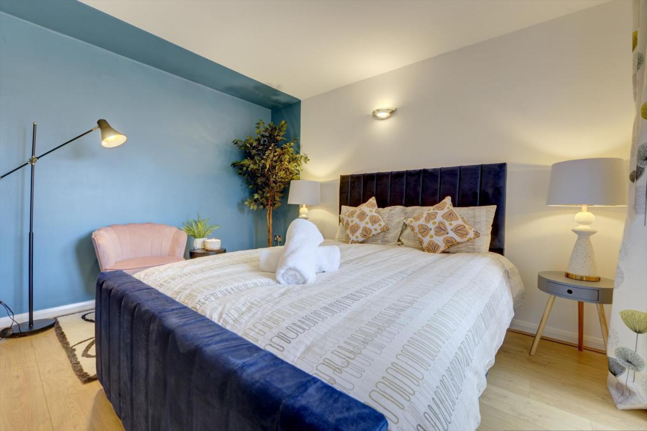 City Centre, 2 Bedroom, Secured Parking, 3 King Bed, Wifi Sleep 6 Guest Comfortable On Three King Size Beds, Jewellery Quarter , Birmingham City Centre , Allocated Secured Parking Buitenkant foto