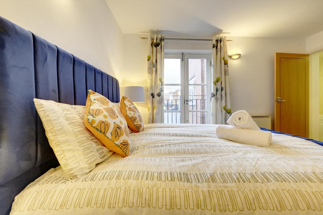 City Centre, 2 Bedroom, Secured Parking, 3 King Bed, Wifi Sleep 6 Guest Comfortable On Three King Size Beds, Jewellery Quarter , Birmingham City Centre , Allocated Secured Parking Buitenkant foto