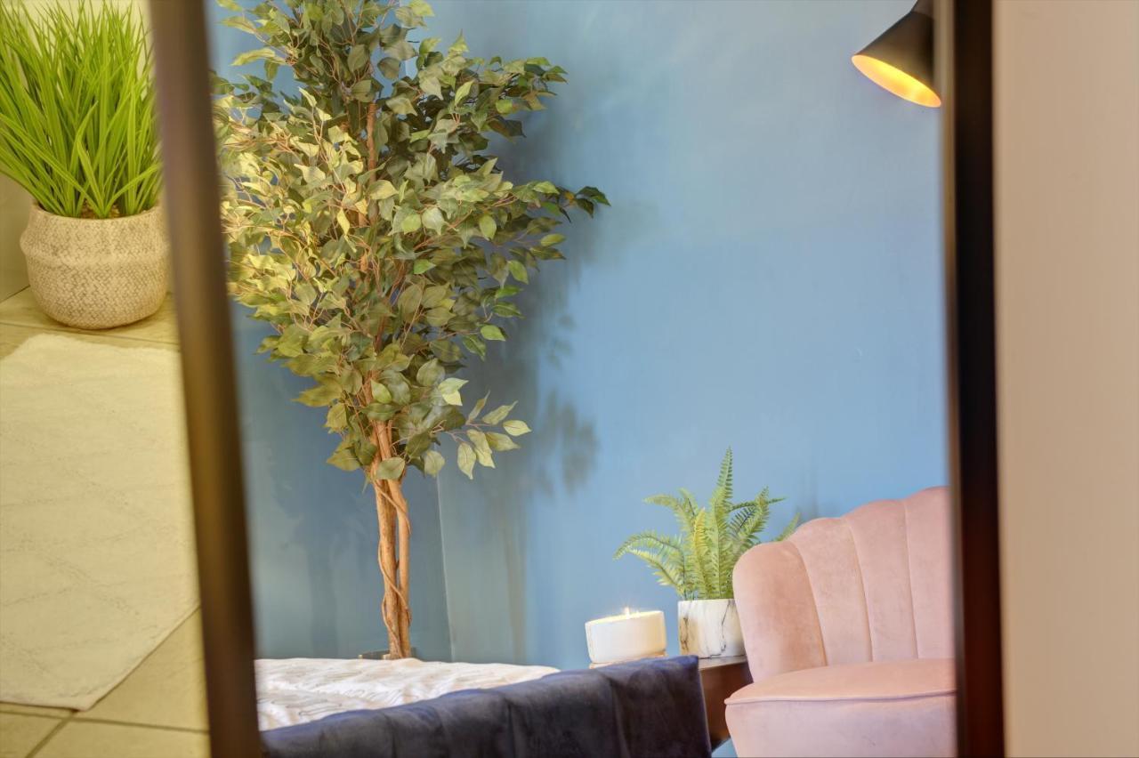 City Centre, 2 Bedroom, Secured Parking, 3 King Bed, Wifi Sleep 6 Guest Comfortable On Three King Size Beds, Jewellery Quarter , Birmingham City Centre , Allocated Secured Parking Buitenkant foto