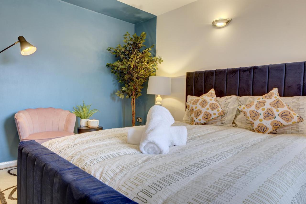 City Centre, 2 Bedroom, Secured Parking, 3 King Bed, Wifi Sleep 6 Guest Comfortable On Three King Size Beds, Jewellery Quarter , Birmingham City Centre , Allocated Secured Parking Buitenkant foto