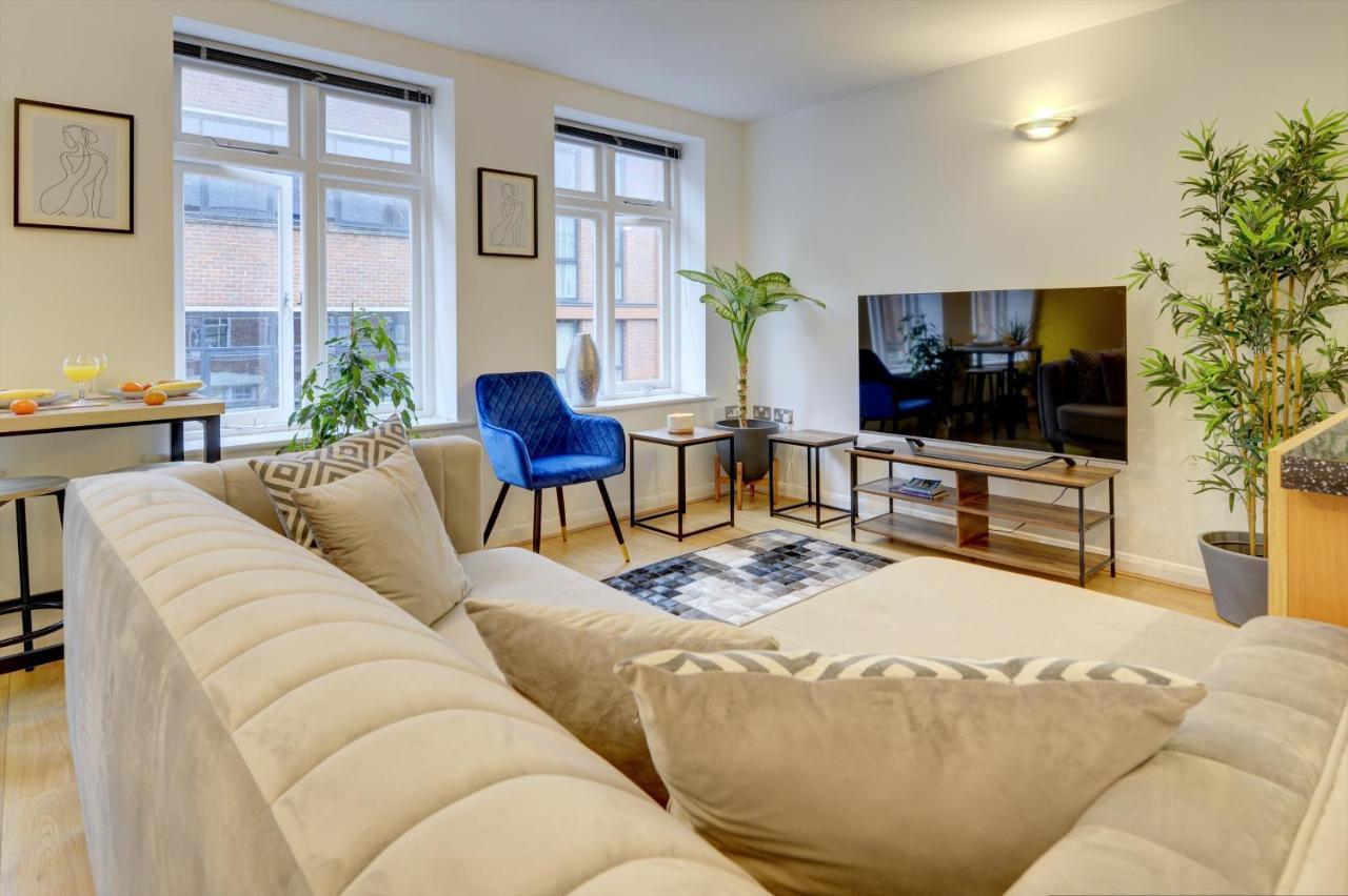 City Centre, 2 Bedroom, Secured Parking, 3 King Bed, Wifi Sleep 6 Guest Comfortable On Three King Size Beds, Jewellery Quarter , Birmingham City Centre , Allocated Secured Parking Buitenkant foto